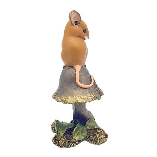 Mouse-on-Toadstool-1200-4