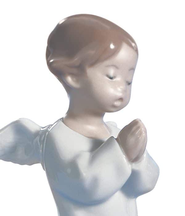 Lladro Angel Praying Figurine. Close-up