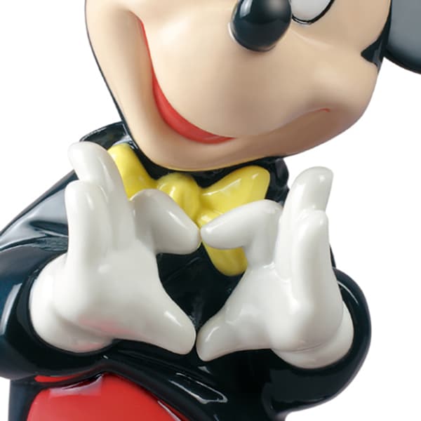 Lladro Mickey Mouse Figure Love Heart