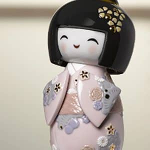 Lladro Kokeshi Doll Rsa. Lifestyle