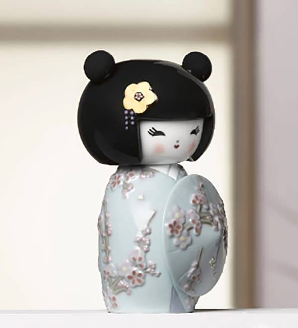 Lladro Kokeshi Doll Figurine - Turquesa. Lifestyle.