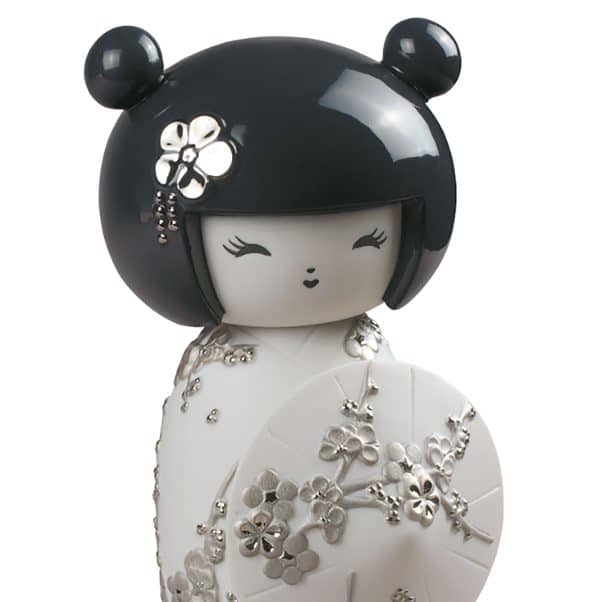 Lladro Kokeshi Doll Re-Deco Closeup