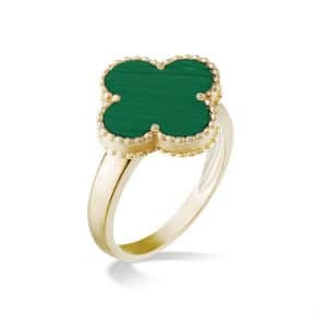 Ladies 9ct Yellow Gold ring inset with Malachite Clover Design